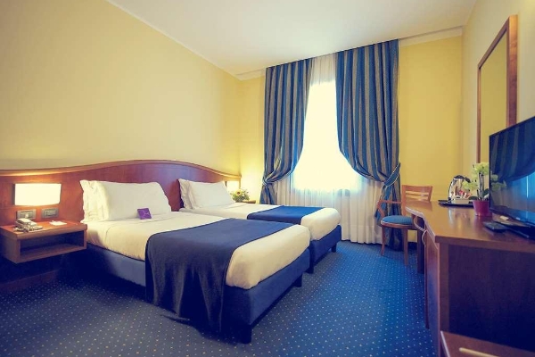 Hotel Mercure Genova San Biagio (Genoa)